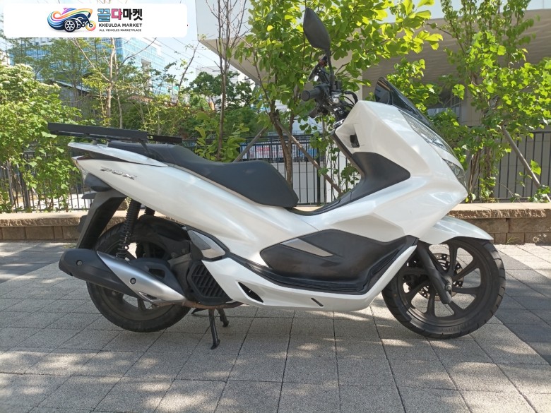 드라이브애드/DA-084/혼다/PCX125 /18년식/1,754km /자체 할부 판매
