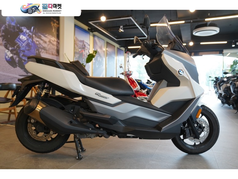 2022 BMW C400GT 화이트 판매합니다