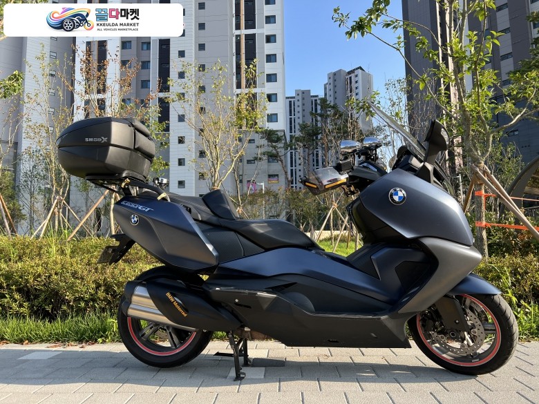 스쿠터에 최고봉 BMW C650GT 완존 S급 최고사양 중고입니다