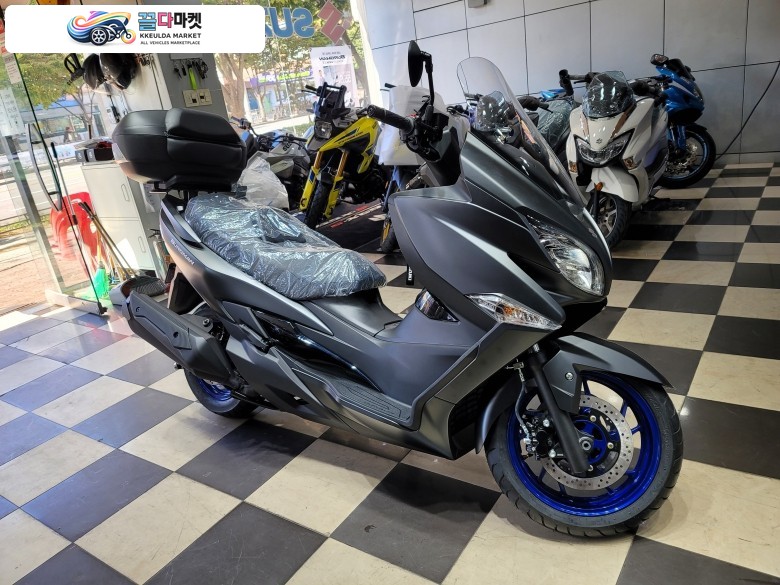 스즈끼 버그만 400 ABS