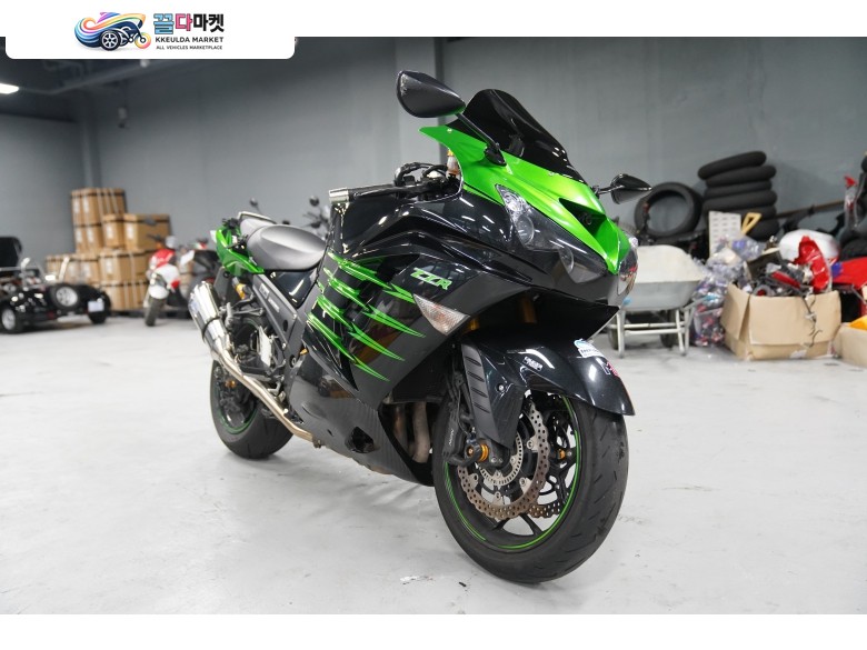 짧은 키로수 보스닌자 ZZR1400 올린즈 에디션 1099만원 !