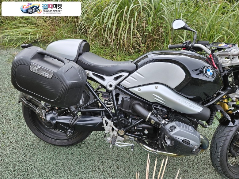 BMW R나인T 소장용 내어놓습니다(상태 최상 무사고)