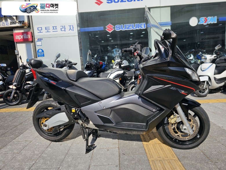 [아프릴리아]-[2017년식 SRV850]-판매합니다.