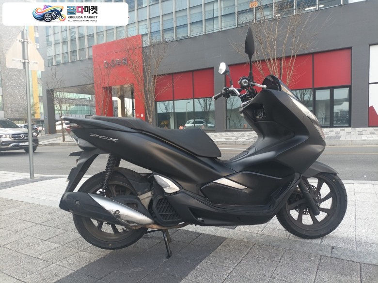 드라이브애드/DB-030/ 혼다 / PCX /19년식/ 8.2만km /자체 할부 판매