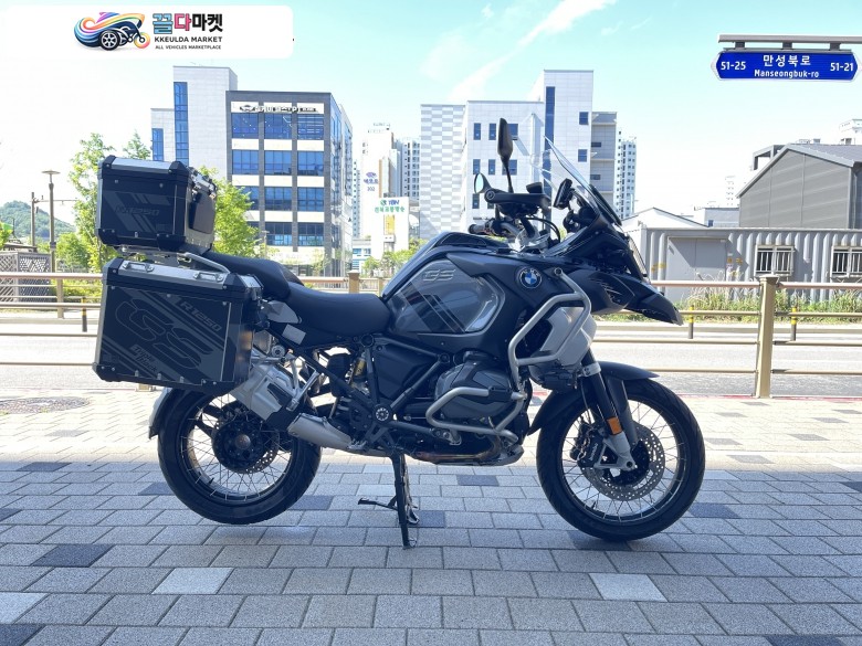 BMW R1250GS ADV 22년식 트리플블랙 컨디션 최상 차량 판매합니다.