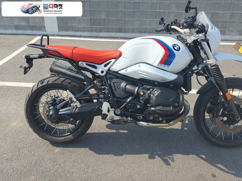 21년 어반 gs 2341 km  판매 합니다.