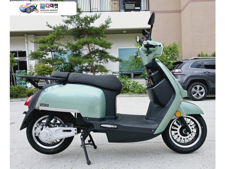 바이크월드 / 와코 / EV E6S / 2021년식 / 신차급매물 / 실주행 930KM / 순수전기스쿠터