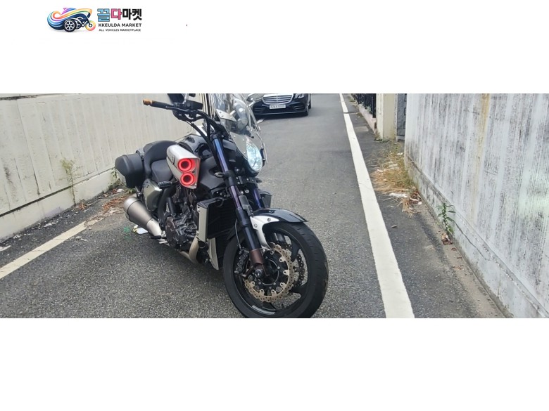 야마하  v max