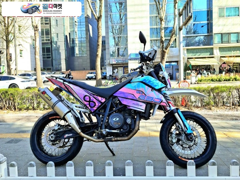 KTM 690SM 골드넘버 팝니다