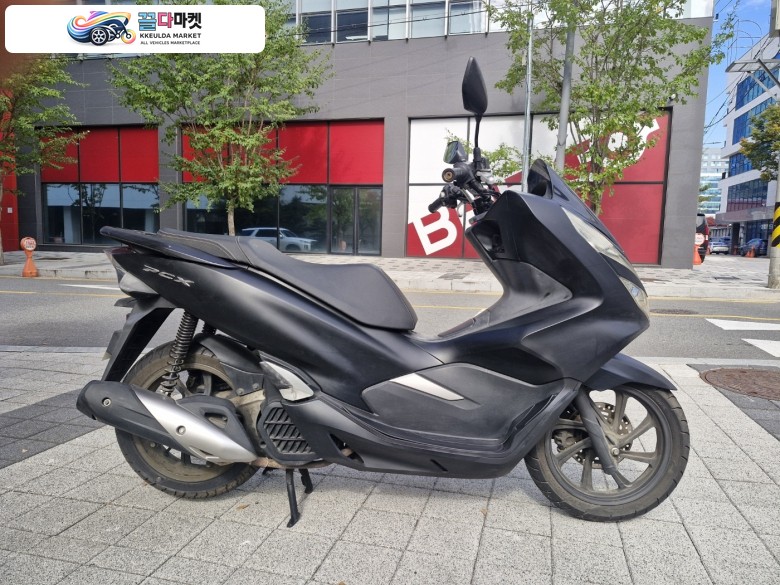드라이브애드/DB-070/ 혼다 / PCX /18년식/ 4.6만km /중고 오토바이 판매