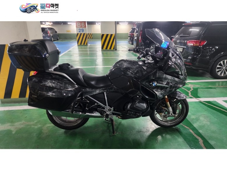 BMW R1250RT 21년식