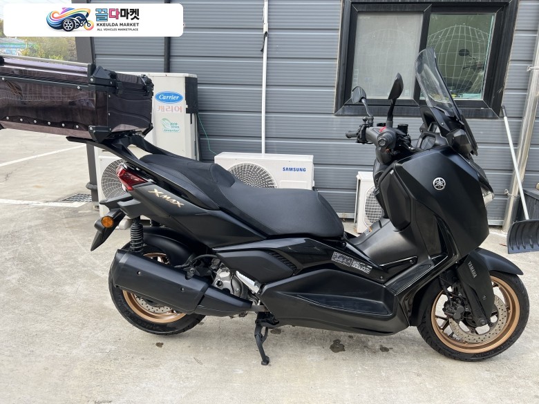 SLBIKE 2023년식 야마하 XMAX 300 블랙 페리모델 판매