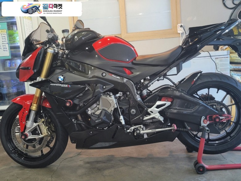 (히말마야450 기변예정)잘 관리된 2018 BMW S1000r 팝니다
