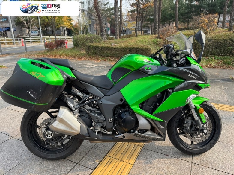 가와사키 z1000sx 18년형 짧은키로수 판매합니다