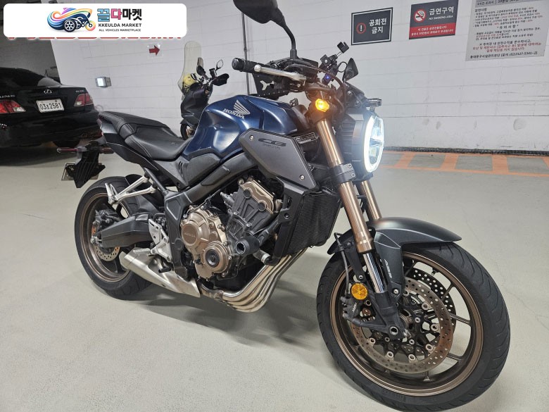 혼다 CB650R 2023