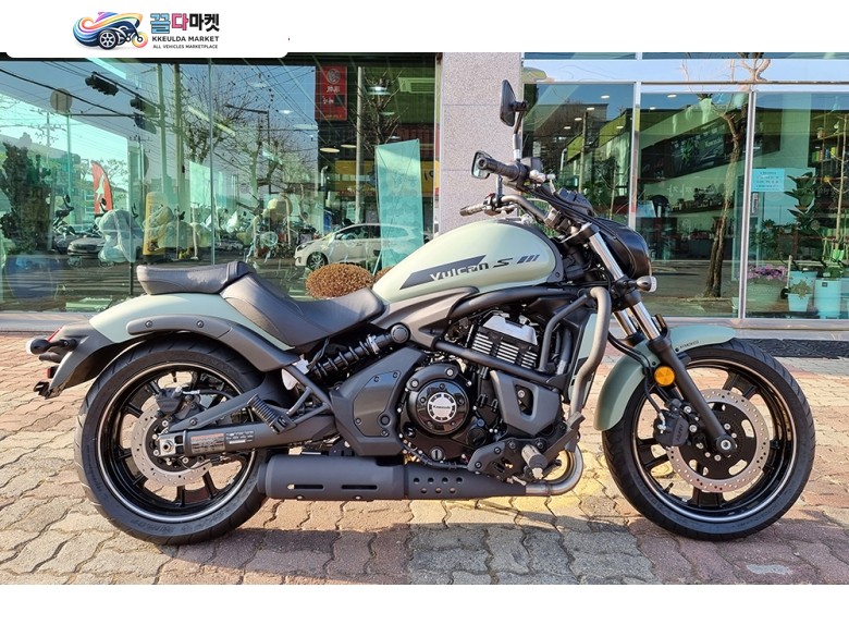 바이크월드 • 옵션장착 • 무이자할부+취등록세지원 • 가와사키 2023 신차 • VULCAN 650 그린
