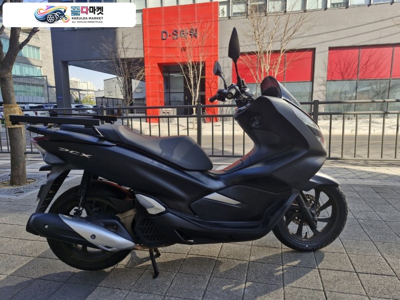 드라이브애드/DB-087/ 혼다 / PCX /18년식/ 1만km(메다 교체) /중고 오토바이 판매