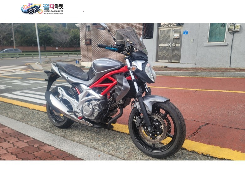 연식대비 아주좋은 스즈끼 글라디우스650 팝니다