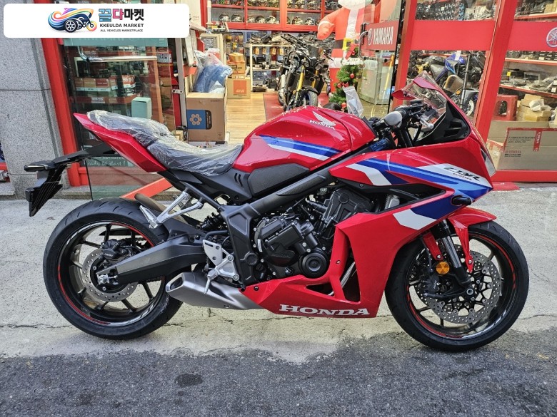 혼다 CBR650R E클러치 25년식 신차판매합니다(당일출고가능,전국탁송가능)