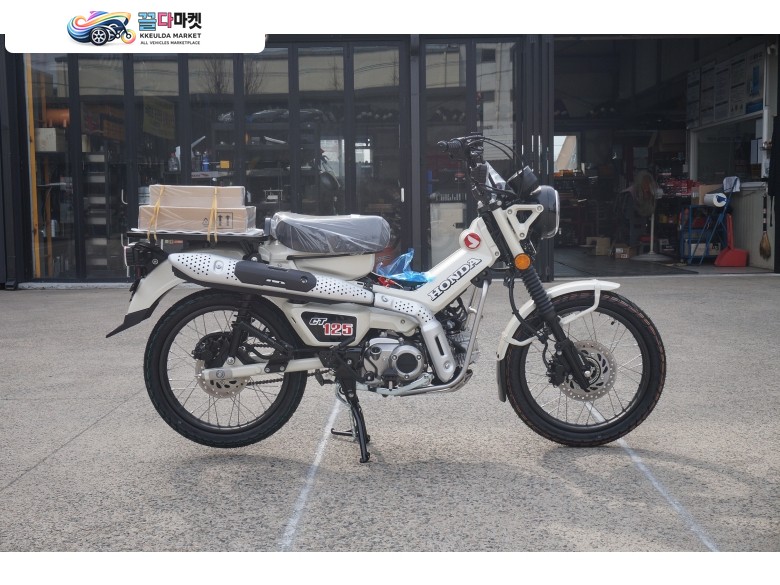 [신차]혼다 HONDA 헌터커브 CT125 (베이지) 수입바이크전문 바이크랜드