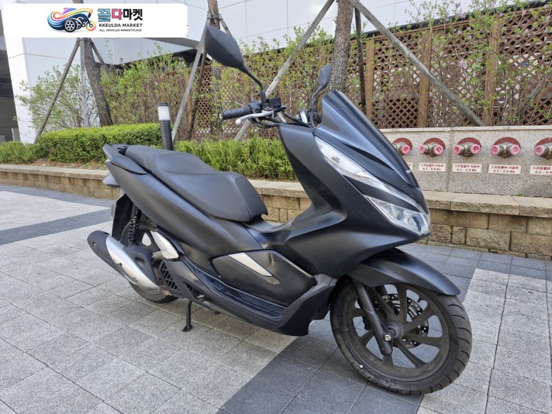 ▶▷드라이브애드/DB-094/ 혼다 / PCX /18년식/ 1.5만km(메다 교체) /중고 오토바이 판매◁◀