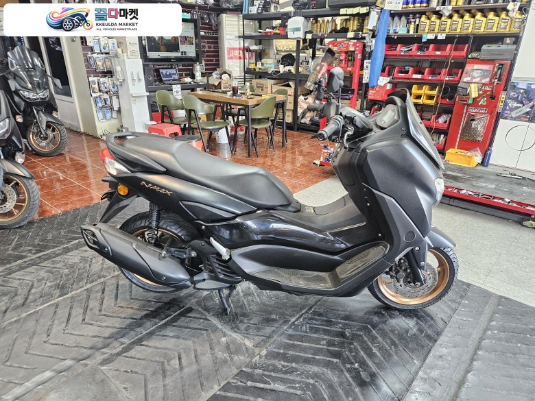 22년식 N-MAX125  팝니다.