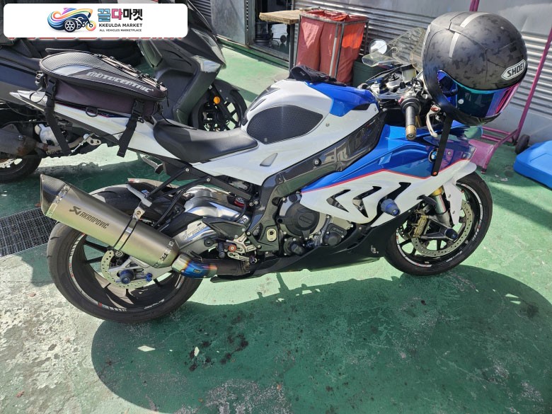 16년식 s1000rr싸게팝니다