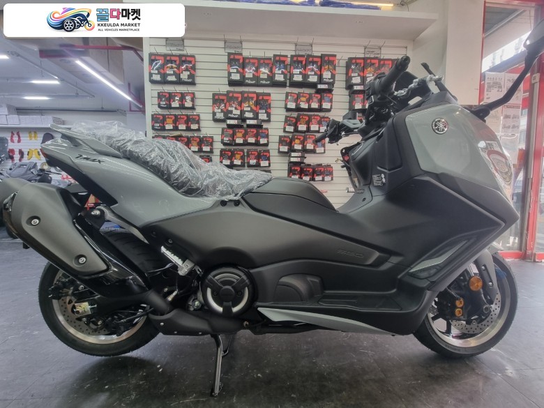 TMAX 560 신차 판매
