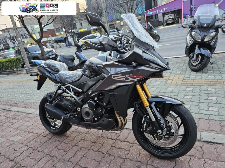 스즈끼 GSX S 1000 GX