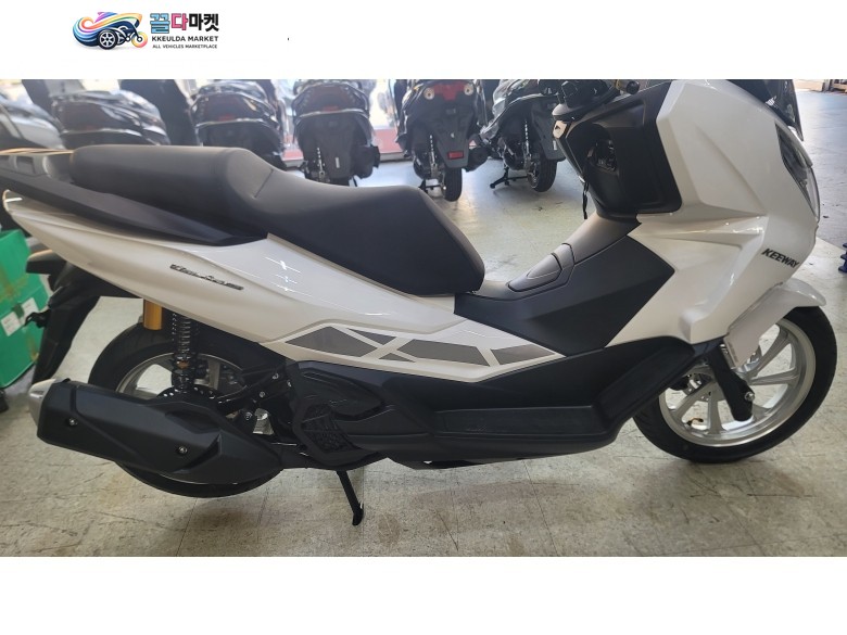 키웨이 비에스테125LX 신제품 판매합니다.