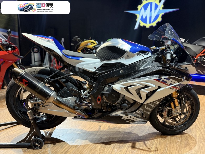 [프로이탈리아] BMW HP4 RACE 1,000KM 750대 한정판