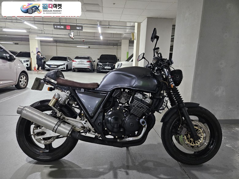 CB400SF
