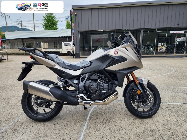 [신차]HONDA 혼다 NT1100 2025년식 애쉬 입고! DCT