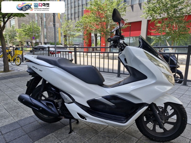 ▶▷드라이브애드/DC-017/ 혼다 / PCX /18년식/ 4.2만km /중고 오토바이 판매◁◀