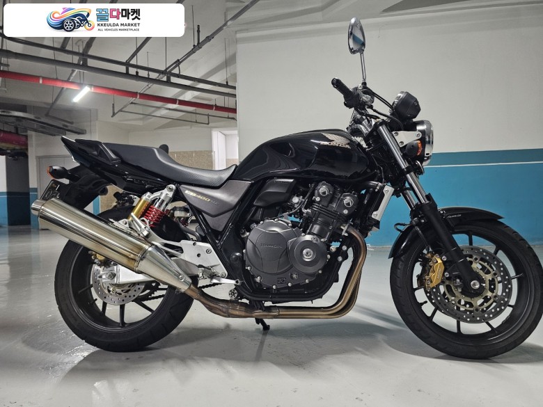 혼다 CB400REVO 민트급 짧은주행거리 소장차량