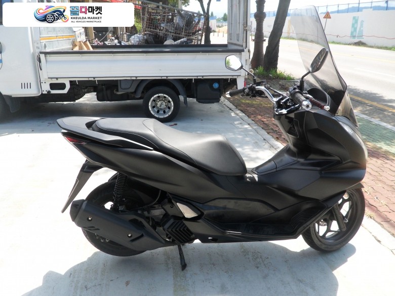 혼다 PCX 125 ABS 판매합니다.