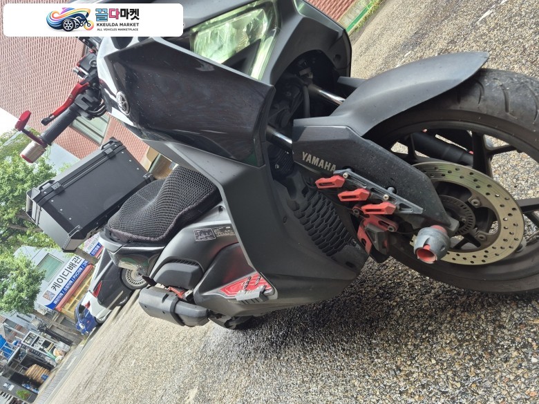 XMAX 300 2024년식 판매합니다
