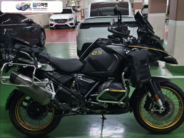 bmw r1250gs adv 얼티메이트에디션