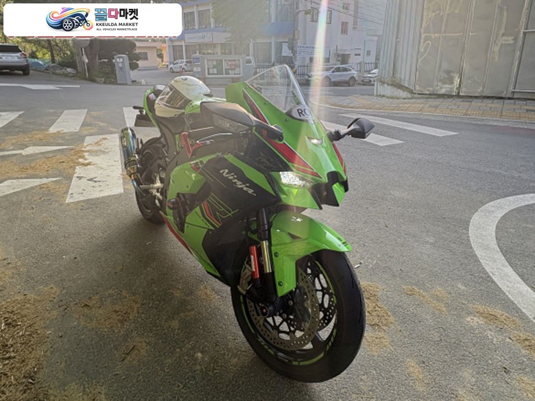가와사키 ZX10R 23년 6100km