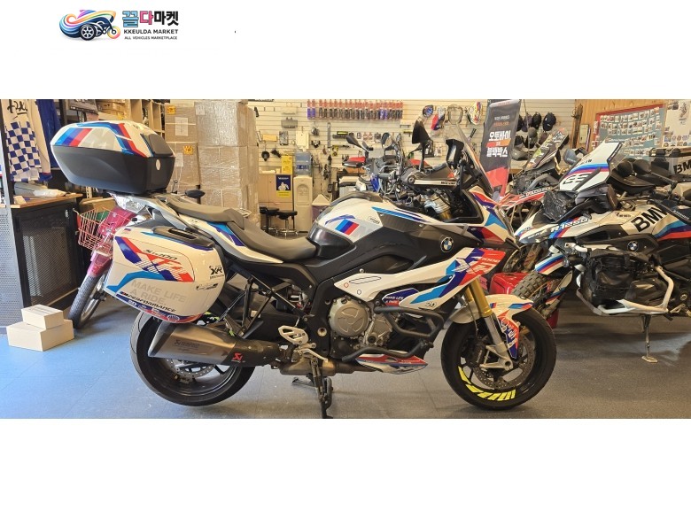 정말 깨끗한 2016년식 BMW S1000XR