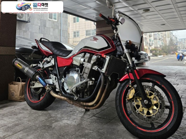 CB1300SF 혼다 대왕씨비 03년식 팝니다.