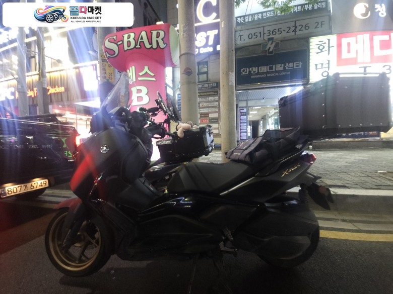 xmax300 23년식