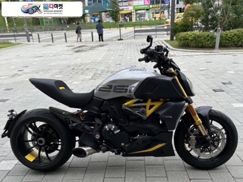 디아벨1260s 블랙엔스틸 22년식 6xxxkm 상태최상