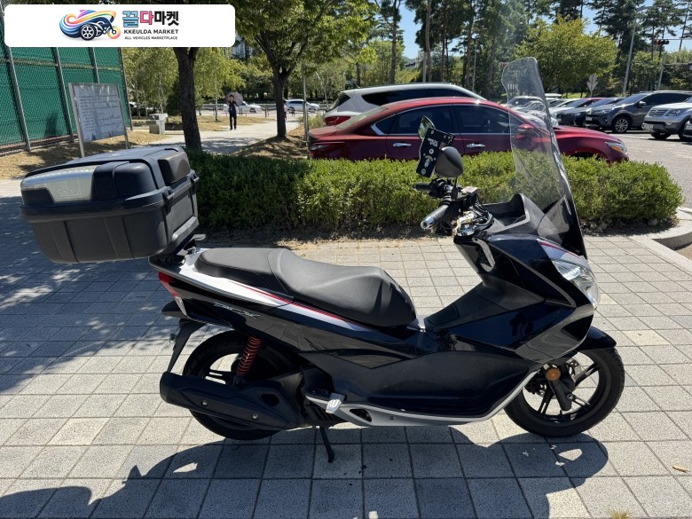 혼다 PCX125 18년 스페셜컬러 짧은키로수 팝니다