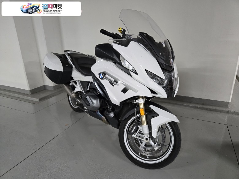 민트급 1대주 풀옵션 24년 bmw1250rt 판매 합니다.