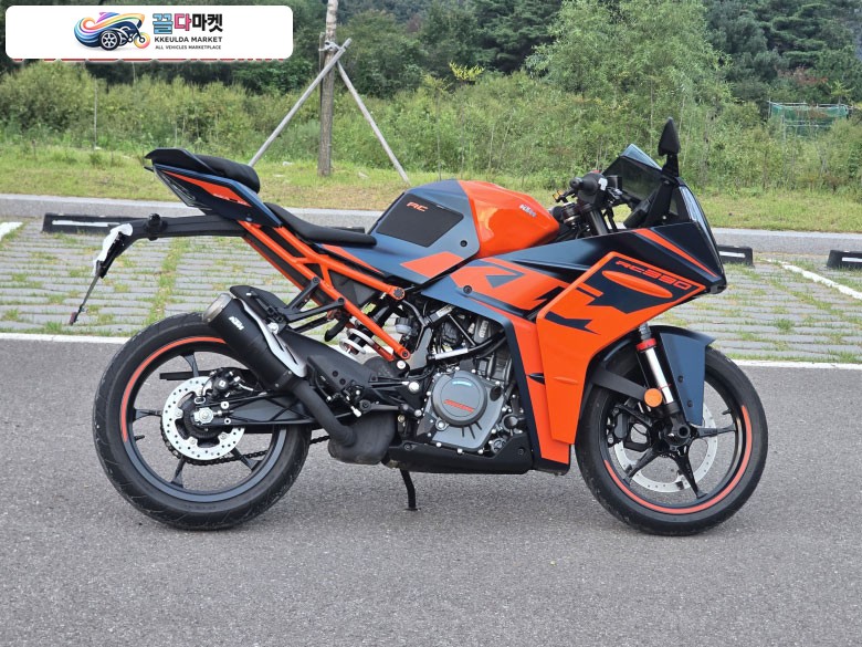 23년식 RC 390 퀵시프트만 있는 노멀 팔아요