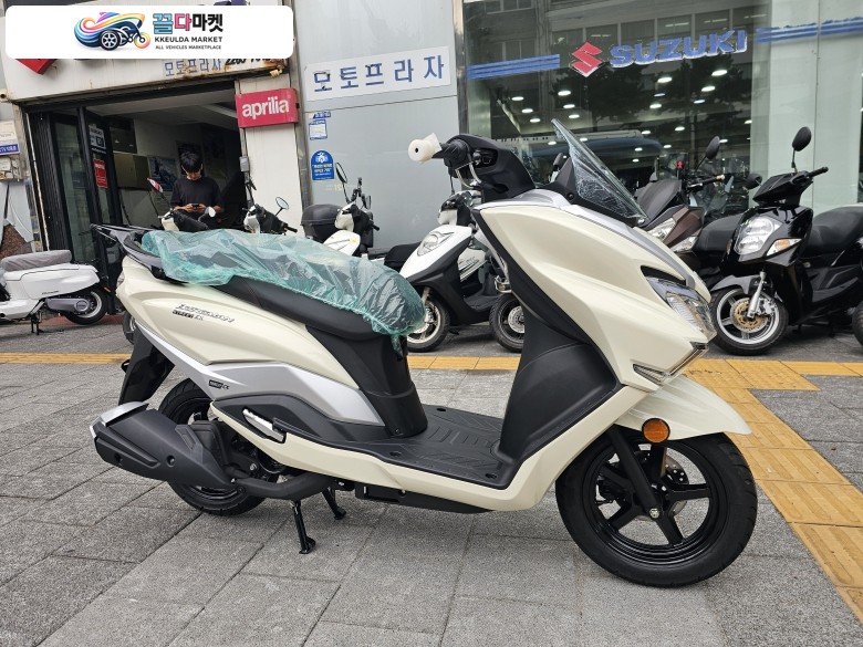 [신차] 스즈키 버그만 스트리트 125 EX