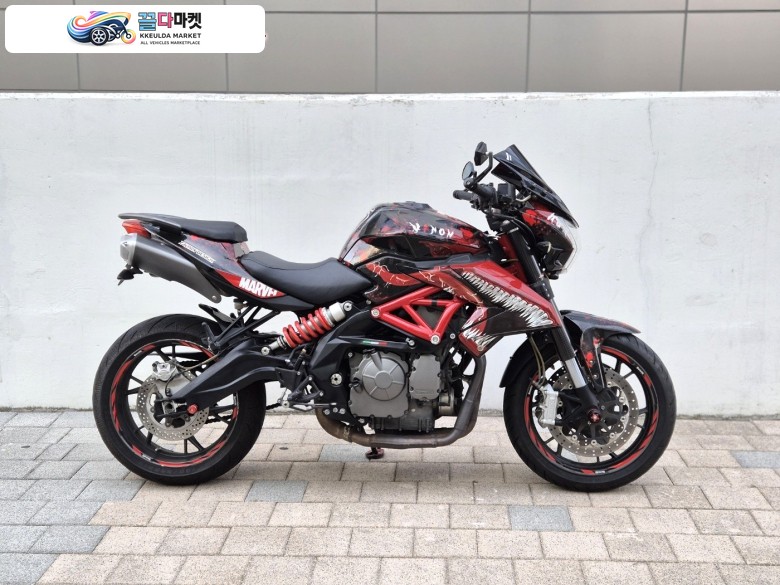 2018 베넬리 TNT600 ABS 1.7만키로 판매합니다.