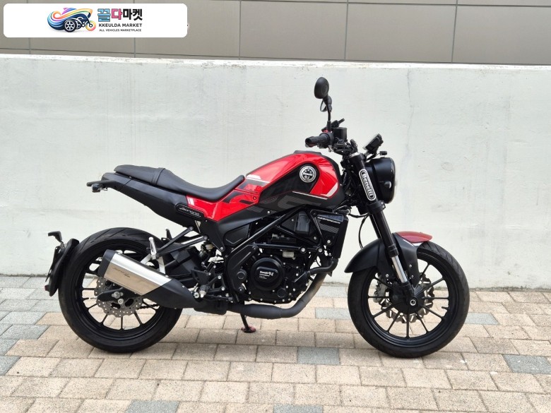 2022 베넬리 레온치노250 ABS 판매합니다.