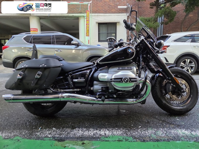 bmw r18클래식 23년식 키로수 얼마 안뛴 상태 좋아요